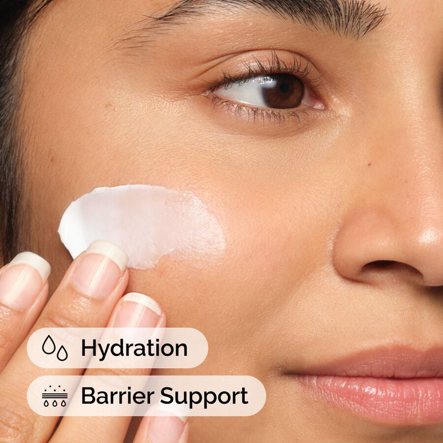 natural-moisturizing-factors-ha-x0 ord-natural-moisturizing-factors-ha-model-application-with-benefits.jpg